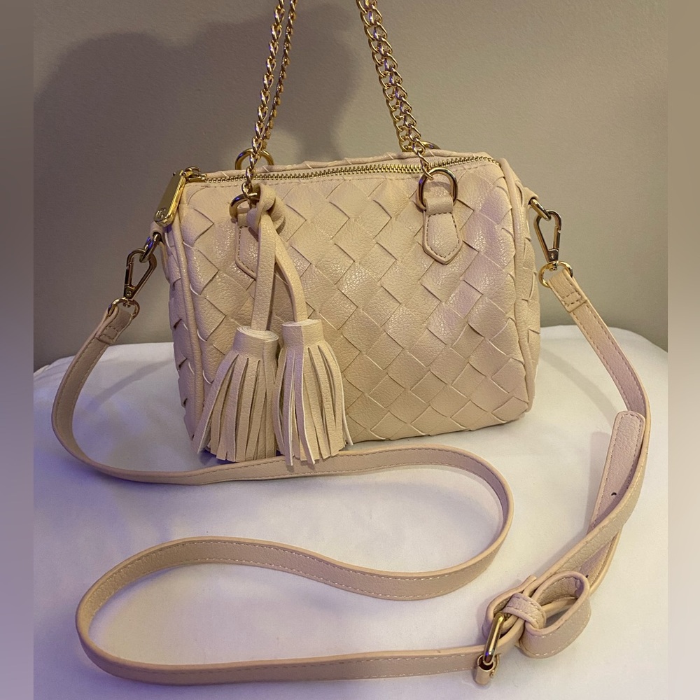 Charming Charlie bag with long strap attachment in perfect condition